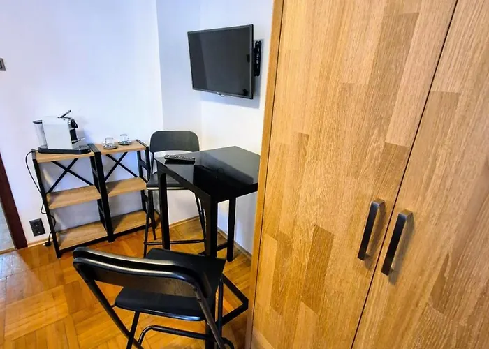 Ruhiges Doppelzimmer Bei Wien Mit Eigenem Bad Πανσιόν 3*