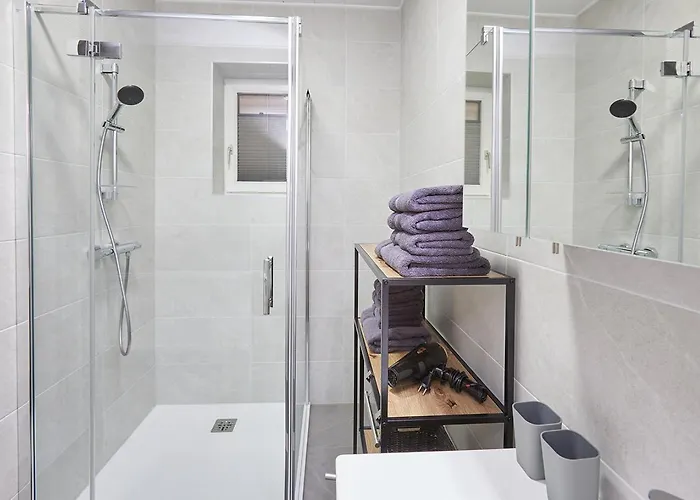 Πανσιόν Ruhiges Doppelzimmer Bei Wien Mit Eigenem Bad 3*